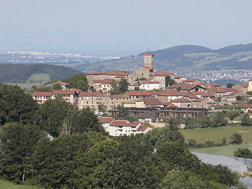 Village de Montrottier dans les paysages des monts et côteaux du Lyonnais © Florent Perroud CAUE Rhône Métropole 