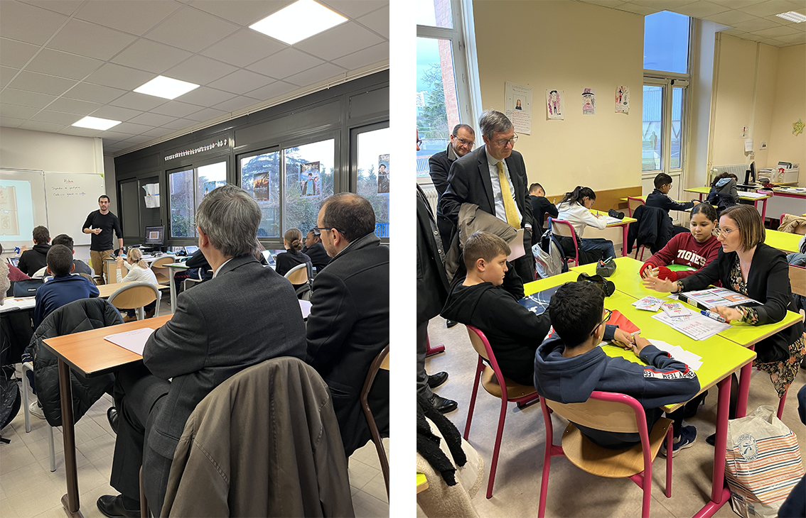 Le recteur Olivier Dugrip dans une salle de classe