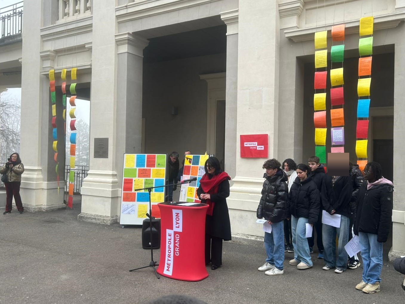Plaques commémoratives des enfants juifs 2025 - La Tourette