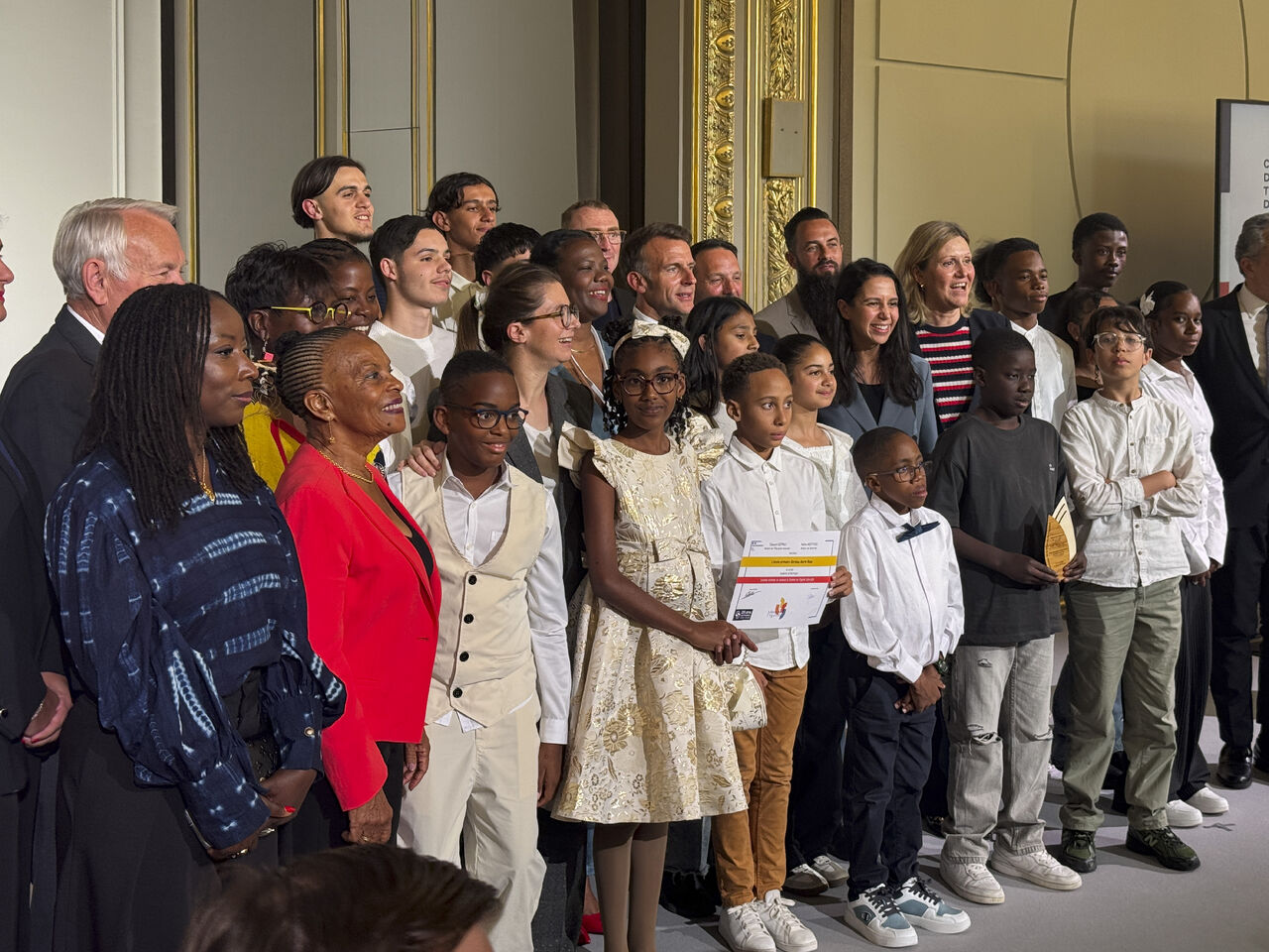 Photo de groupe prix concours national de la Flamme de l’égalité 2025