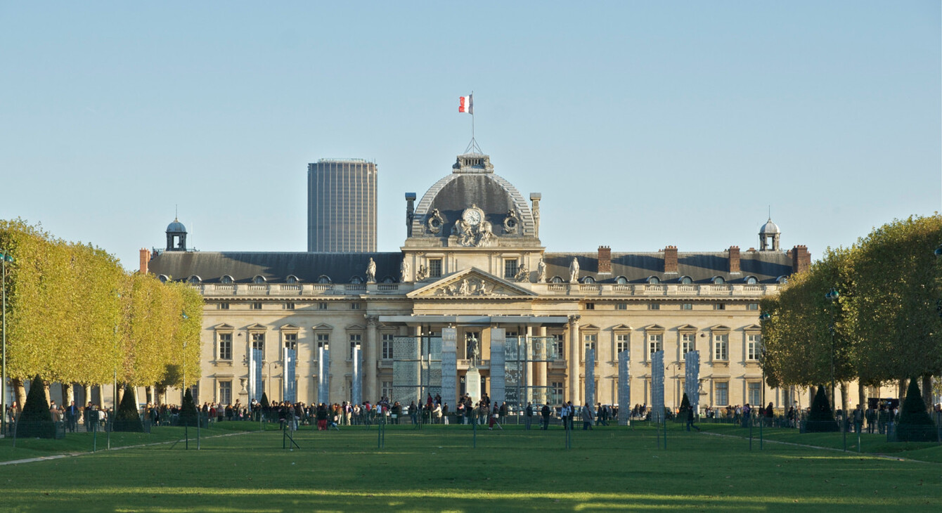 école militaire - plumier d'or