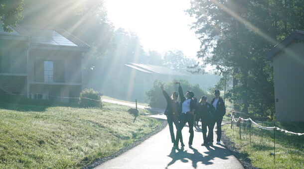 Volontaires du SNU sur le chemin