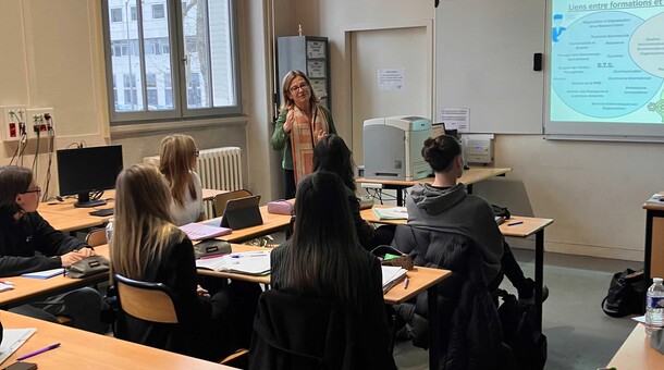Visite du lycée Édouard Herriot (Lyon 6e) de Madame la Rectrice Anne Bisagni-Faure