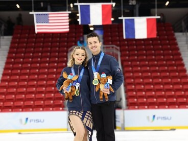 Deux médaillés en patinage artistique